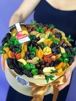 Подарункова коробка сухофруктами та джемом 34662 фото